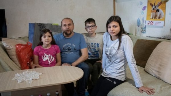Стевановићи добијају своју кућу: Самохрани отац и његово троје деце дочекали да се за њих четворо приводи крају изградња новог дома у Нишу