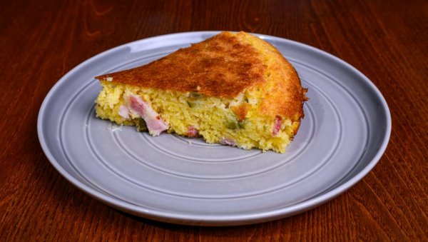 Са сувим хлебом и биљним зачинима: Другачија царска пита