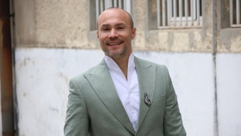 Аца Софронијевић објавио прву фотографију ћерке Таре: Хвала ти Боже