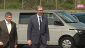 Vučić u Paraćinu: Predsednik na otvaranju pogona kompanije Vaider Srpska fabrika stakla (VIDEO)