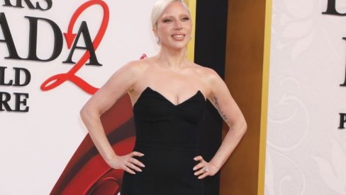 Лејди Гага изненадила све: Лепша је него икада - овакву је нисмо видели на црвеном тепиху (ФОТО)