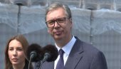 Blago dokonim ljudima Vučić komentarisao najavu blokadera da će blokirati RTS