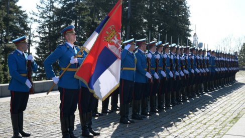 Vulin čestitao Dan Vojske Srbije: Dugo i uspešno jačali Vojsku Srbije na strah neprijatelja i radost prijatelja!