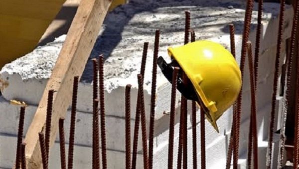 Несрећа на градилишту у Кумбору: Страдао радник из Никшића