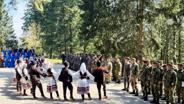 Свечано на полигону „Пасуљанске ливаде“: Обележен Дан Војске Србије (ФОТО)