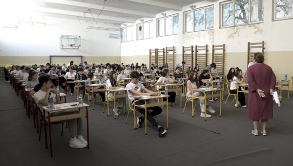 Осмацима на располагању 71.614 места: Министарство просвете објавило План уписа у средње школе