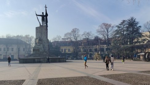 И даље на зачељу: Просечна фебруарска зарада У Краљеву - 98.220 динара