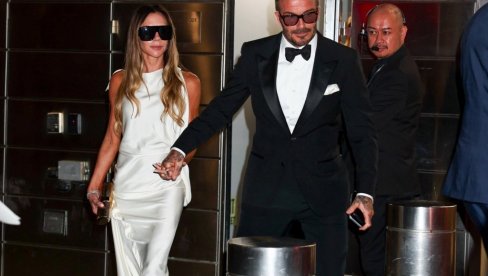 Bekamovi imali noć za pamćenje: Viktorija Bekam podelila privatne fotografije, Dejvid ne skida osmeh s lica