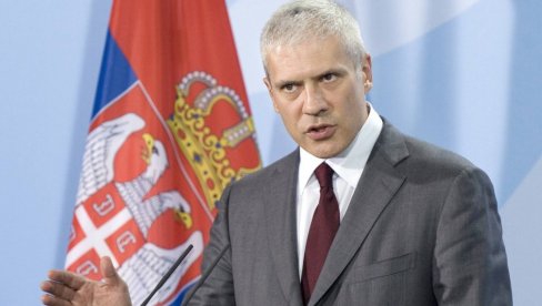 BLOKADERSKI CIRKUS JE UPRAVO POSTAO BOGATIJI ZA JOŠ JEDNOG ČLANA! Boris Tadić: 15 godina imamo amaterizam opozicione borbe