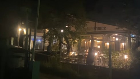 Isplivao smnimak s mesta pucnjave u bašti restorana: Policija na sve strane, napadač u bekstvu (Video)