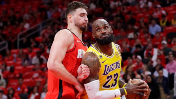 Леброн Џејмс и еликсир младости: Лејкерси спремни за метлу, меч о коме ће се причати