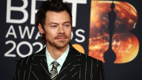 Hari Stajls i Zoi Kravic se verili: Pevač ju je zaprosio nakon 8 meseci veze