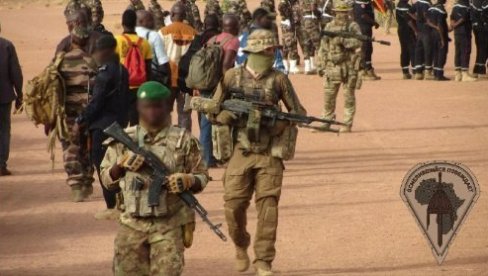 (MAPA) Žestoke borbe za Kidali: Ruski afrički korpus se bori u okruženju, stotine mrtvih džihadista (VIDEO)