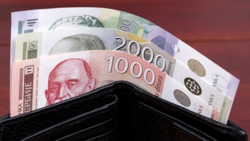 МАЛИ САОПШТИО ВАЖНЕ ПОДАТКЕ: Просечна плата у априлу 1.037 евра и реално већа за 9,5 одсто