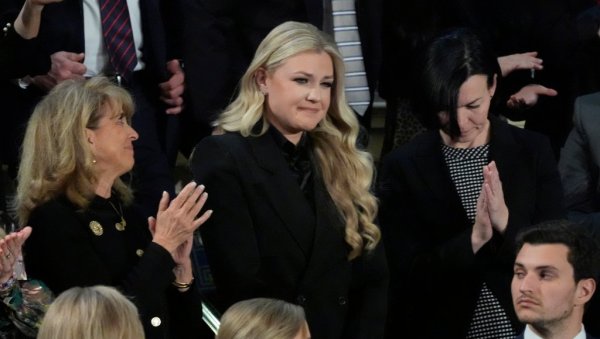 Само желим да идем кући Удовица Чарлија Кирка такође била присутна током напада на Трампа