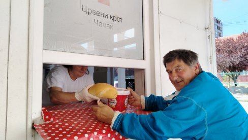 Po obrok odlazi u Narodnu kuhinju, a spasao je 100 života: Prvoslav Glavonjić nema adresu, ali je najbogatiji u Čačku