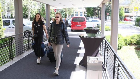 Стигле, али не све (а нема ни селектора!) Женска одбојкашка репрезентација Србије почела припреме (ФОТО)