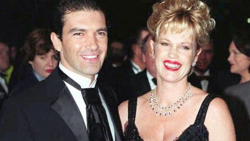 Paparaci uslikali Antonija Banderasa i Melani Grifit zajedno 12 godina posle razvoda: Nakon turbulencija ponovo - prijatelji (foto)