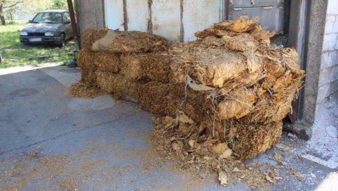 Zaplenjena velika količina duvana: Država oštećena za više od  šest miliona dinara (foto)