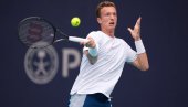Чех изненадио у Мадриду: Лехечка елиминисао деветог тенисера света