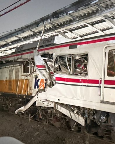 У БЛИЗИНИ ГЛАВНОГ ГРАДА ИНДОНЕЗИЈЕ:   Погинули у судару возова