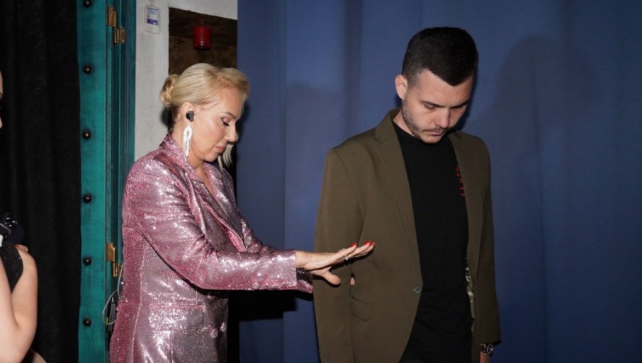 Лепа Брена откирла: Виктор и ја више немамо однос мајка и син