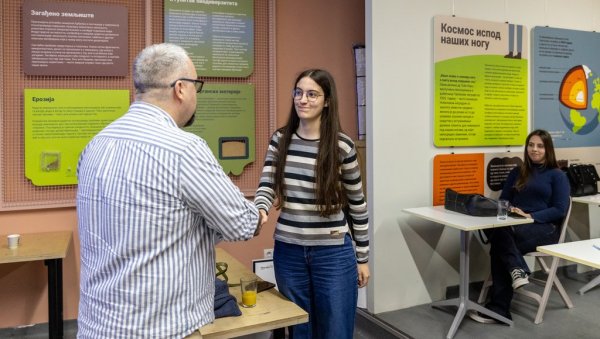 Наша Искра на путу до звезда: Ученица Математичке гимназије у тиму који ће правити сателит за истраживање Месеца