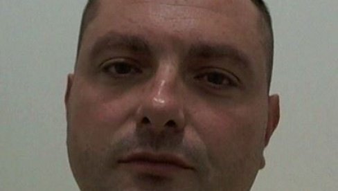 УЗОР ИМ ОДБЕГЛИ КРИМИНАЛАЦ: Блокадери на мрежама шире подршку Милошу Меденици (ФОТО)