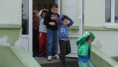 ZNANJE GLAVU ČUVA: Edukacija kraljevačkih đaka o ponošanju u slučaju zemljotresa