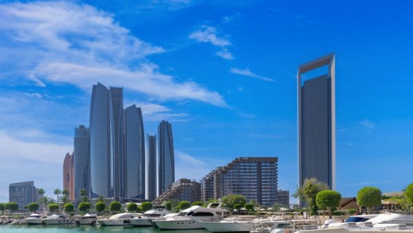 Ако су тамо, нека оду што пре: УАЕ позвало држављане да не иду у Иран, Ирак и Либан