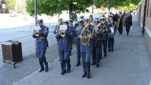 Budilica za usnuli grad: Tradicionalna prvomajska manifestacija u Kraljevu