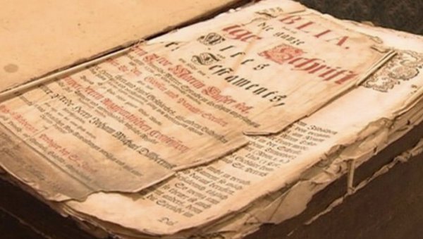 Откривено шта је писало на 42 изгубљене странице Новог завета: Рукопис стар 1000 година био раштркан по свету, сада се зна како је изгледао