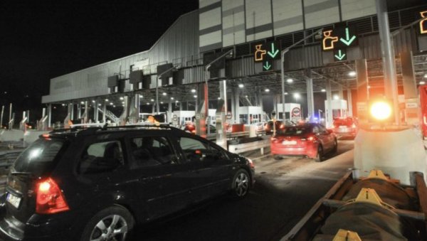 Стање на путевима у Србији: Ево каква је ситуација на наплатним станицама и граничним прелазима