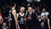 ЗВАНИЧНО! Ник Калатес ће и даље носити црно-бели дрес, али не Партизанов