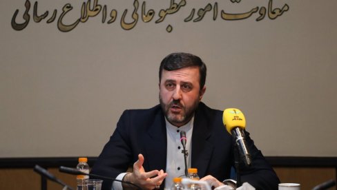 ИРАНСКИ ЗВАНИЧНИК УПОЗОРАВА: Британски и француски ратни бродови у Ормузу биће схваћени као претња