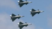 PEKING POVOLAČI OPASAN POTEZ! Moćni J-20 sleteli blizu granice — Indija u panici sprema milijarde za Su-57!