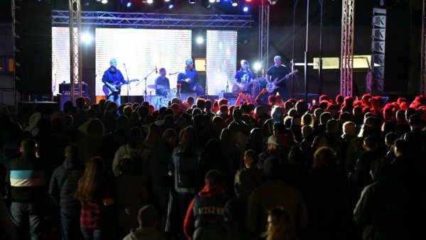Мајска гитаријада: Прво место за „КокЛок“, друго и треће за „Анемону“ и „Лакрдију“