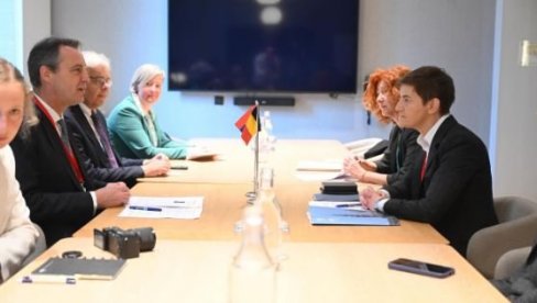 Brnabić sa predsednikom Senata Belgije: Srbija ostaje čvrsto posvećena evropskim integracijama