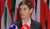 Brnabić o transparentu sa prozora Skupštine: Zamislite kako bi izgledao parlament ako bi svako odlučio da kači svoj prljav veš