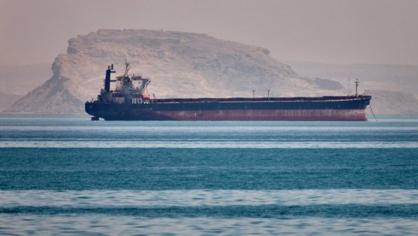 ИРАН ЈАСНО ПОДВУКАО: Безбедна пловидба кроз Ормуз могућа под овим условом