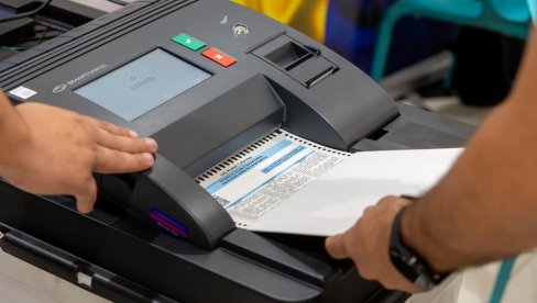 DODATNI LISTIĆ BUNI BIRAČE:  Šta donosi skeniranje i digitalno glasanje na Ošptim izborima u BiH
