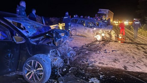 СУТРА ДАН ЖАЛОСТИ У НОВОМ ПАЗАРУ: Страдале четири особе у тешкој саобраћајној несрећи