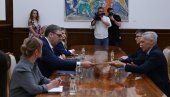 ВУЧИЋ СА БОЦАН-ХАРЧЕНКОМ: Председник се састао са амбасадором Русије (ФОТО)