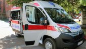 ТЕШКО ПОВРЕЂЕН МУШКАРАЦ: Саобраћајна несрећа код Бубањ потока: Хитно превезен у Ургентни
