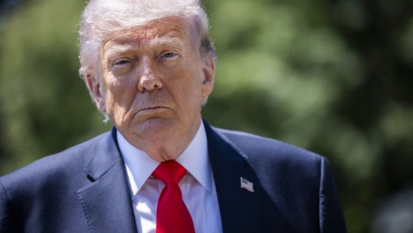ТРАМП ПУСТИО ИЗРАЕЛ НИЗ ВОДУ: Сазнали да преговара тајно са Ираном, договорио мир?
