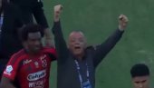 PIJANI GAZDA KLUBA SLAVIO PORAZ SVOG TIMA! Igrači morali da ga spasavaju od besa navijača (VIDEO)