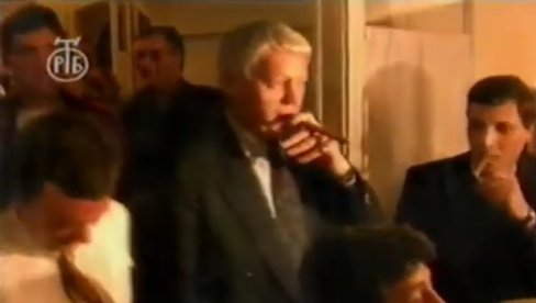 ЂУРЂЕВДАН ЈЕ ЊЕГОВА СУДБИНА! Овако је Владимир Цветковић прославио титулу Звезде у Барију (ВИДЕО)