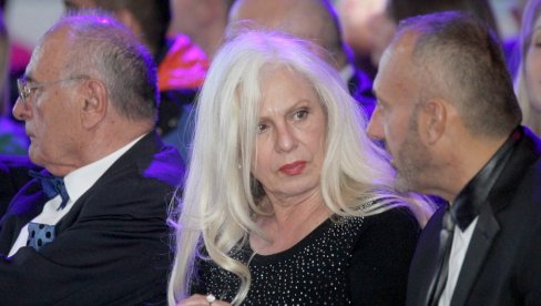 БОРБА ЗА ЗДРАВЉЕ МАЈЕ ОЏАКЛИЈЕВСКЕ: Потпуно ми је опала коса - била сам сигура да имам рак