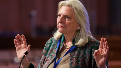 OBRAZOVANJE PROPADA, NESPOSOBNI VODE SVET: Bivša ministarka Austrije iznela oštar stav