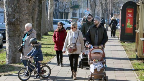 РОДИТЕЉИ БИ МОГЛИ У ЗАТВОР АКО ДЕЦА ПОЧИНЕ ПРЕСТУП: Британија планира пооштравање малолетничког правосуђа